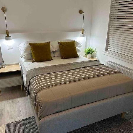 Premium Executive Apartment In 던펌린 외부 사진