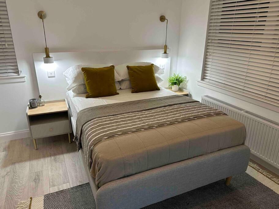 Premium Executive Apartment In 던펌린 외부 사진